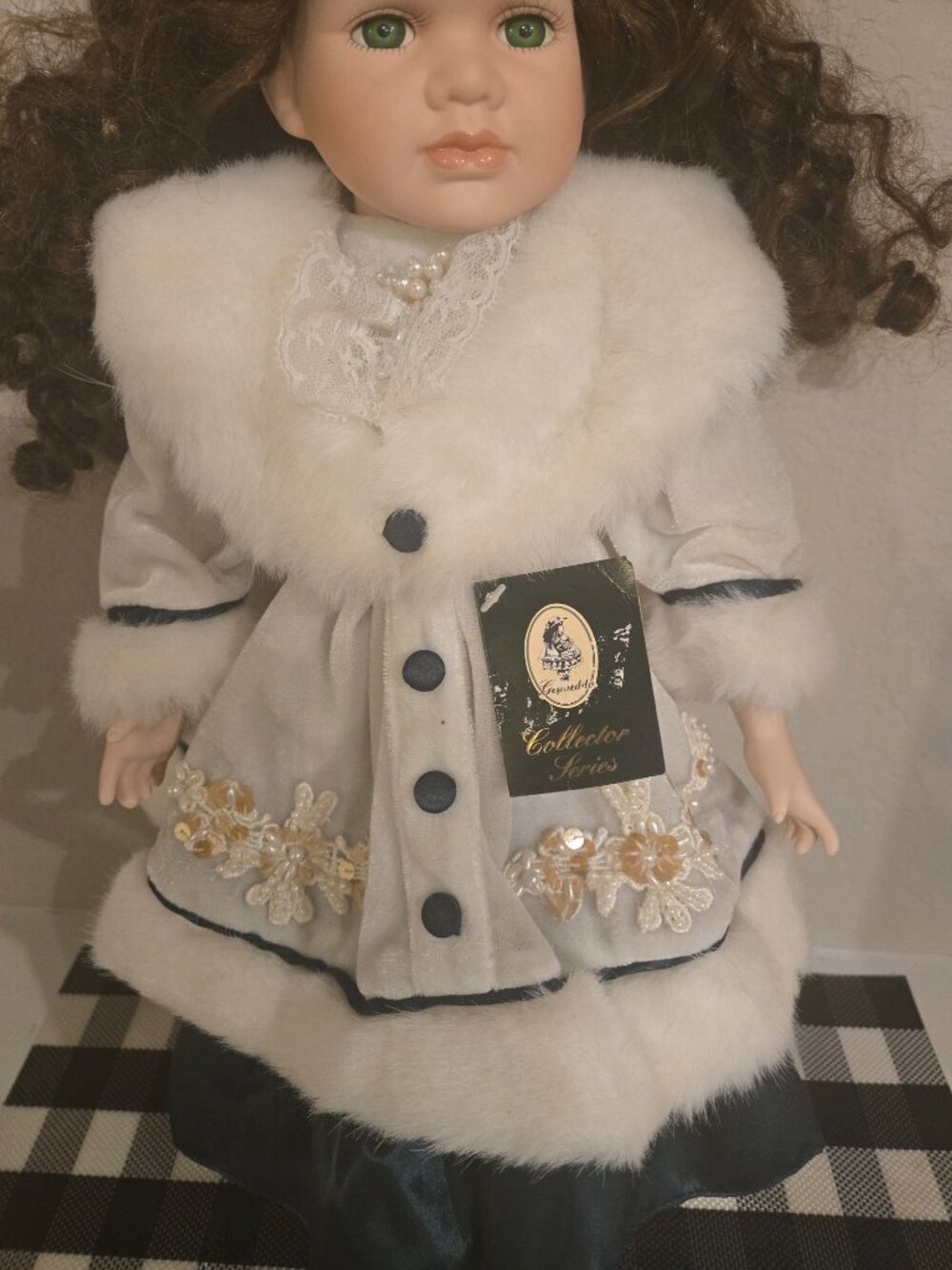 GEPPEDDO Collections Series Porcelain doll - Picture 12 of 13